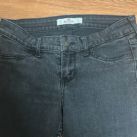 Hollister Black Skinny Jeans Classic Style Size 5S W-27 L-29
Great Condition - Picture 3 of 8